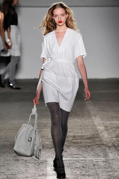 Look 15